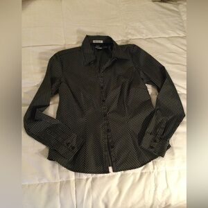 Stretch DCC Women’s black pinstriped blouse size S